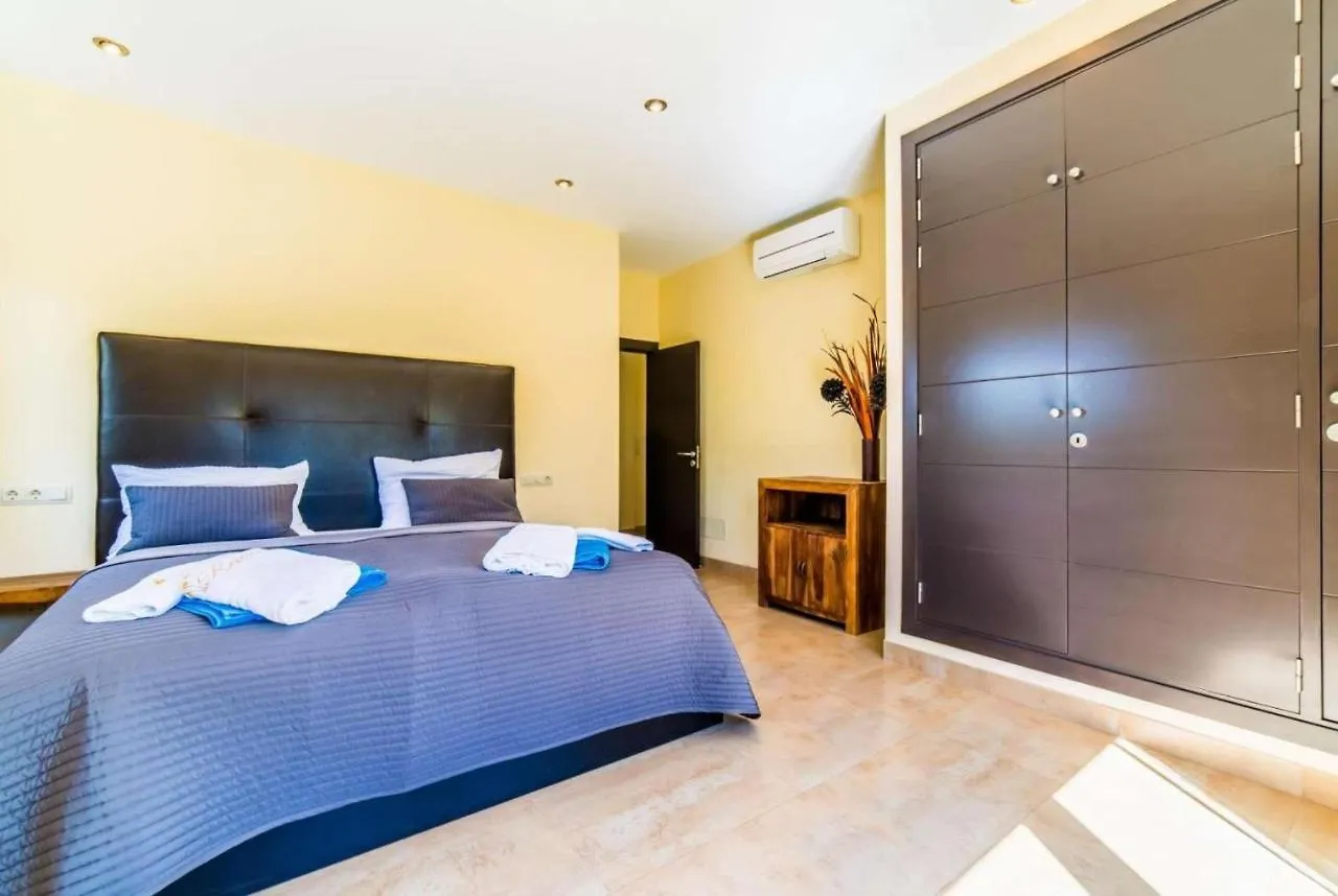 Villa Redrema Llucmajor  0*, Llucmajor (Mallorca)